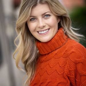 Meet your Posher, Danielle